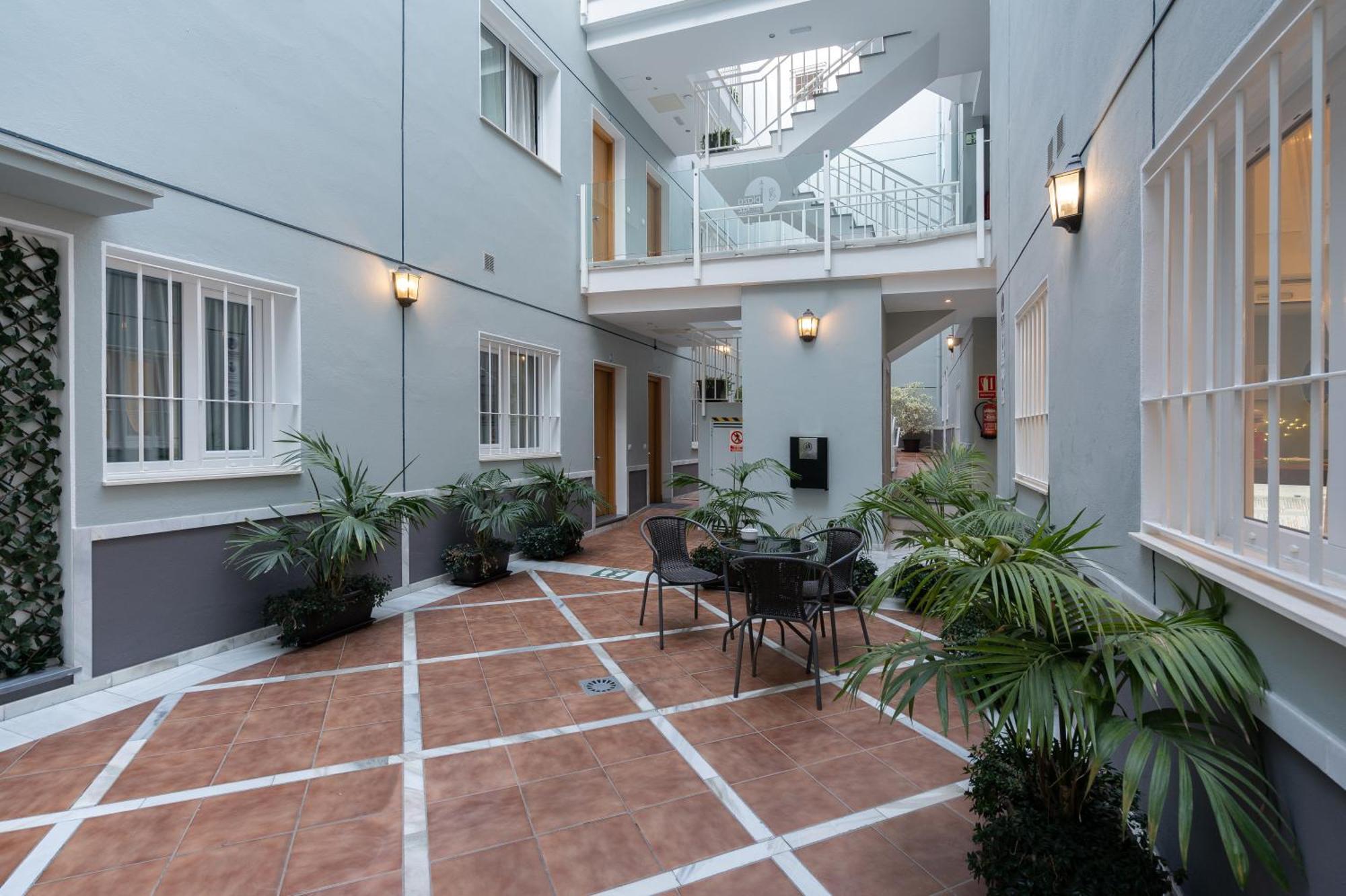 Plaza De La Luz Cadiz Aparthotel Εξωτερικό φωτογραφία