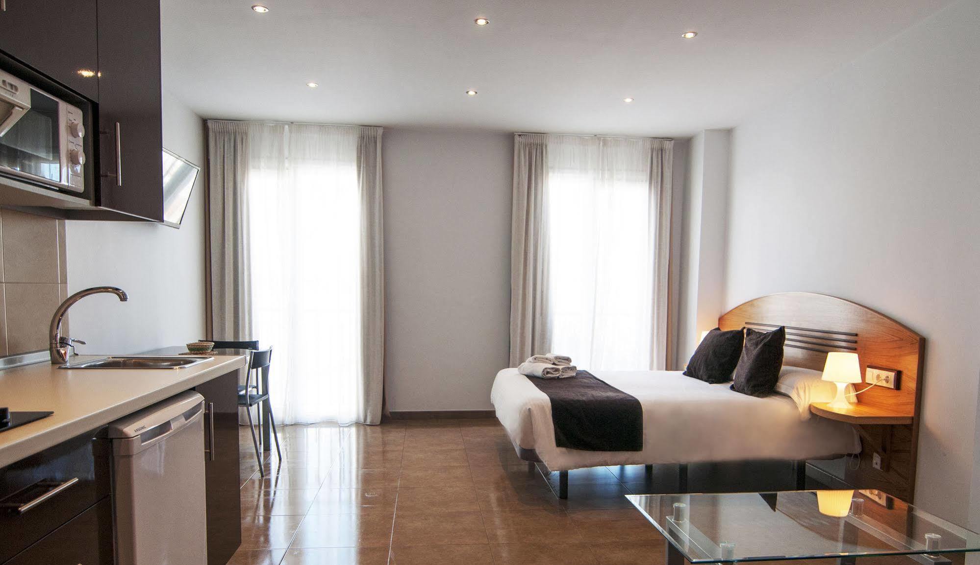 Plaza De La Luz Cadiz Aparthotel Εξωτερικό φωτογραφία