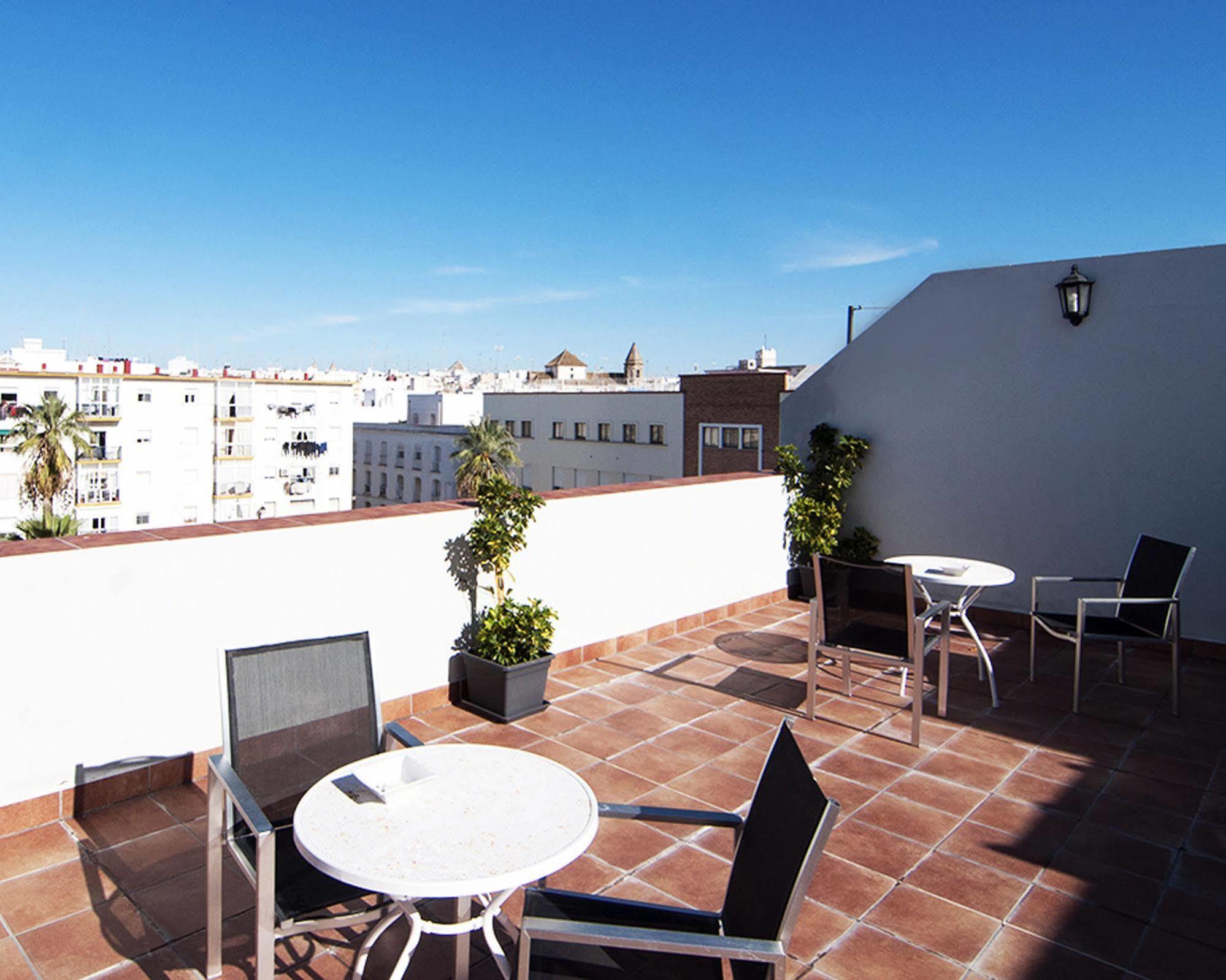 Plaza De La Luz Cadiz Aparthotel Εξωτερικό φωτογραφία